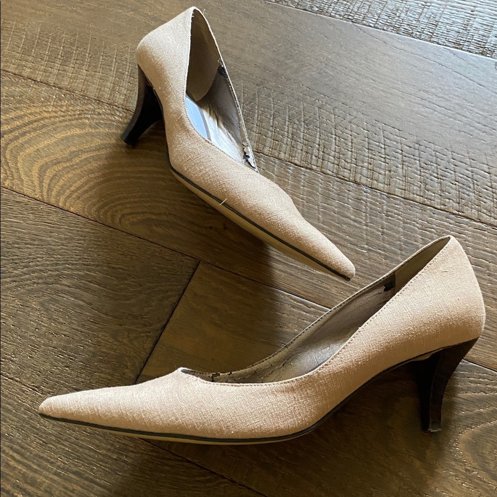 Bandolino linen Tan Pointed Toe Heels